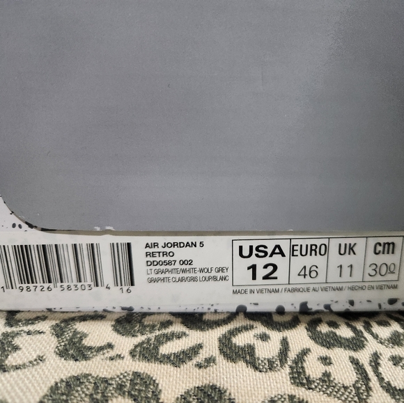 Air Jordan 5 Retro Wolf Grey main image 6